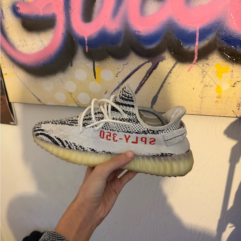 Adidas Yeezy Boost 350 V2 Zebra